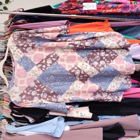 NWT MAURICES BOHO MIXED PATTERN TEE - Picture 5 of 5